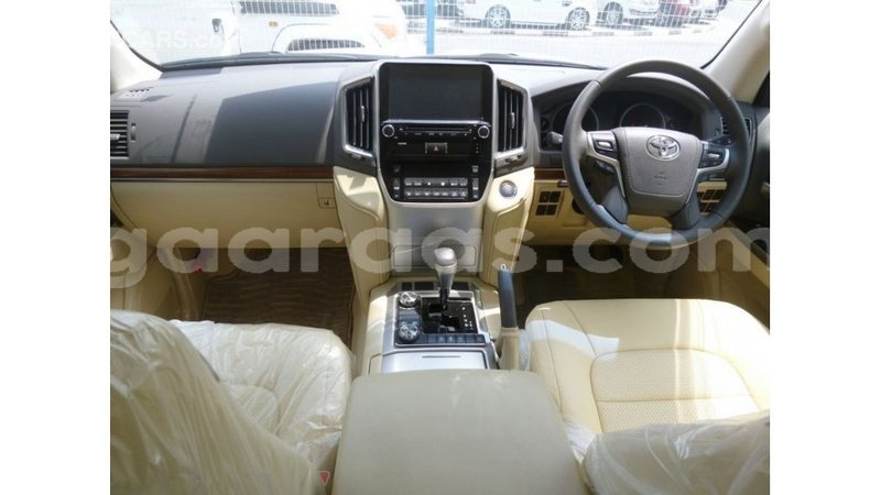 Big with watermark toyota land cruiser dakar import dubai 4949