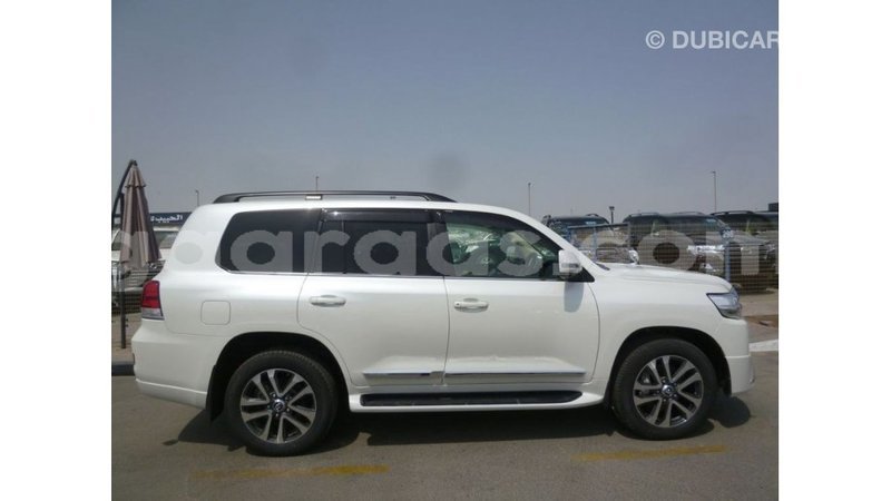 Big with watermark toyota land cruiser dakar import dubai 4949