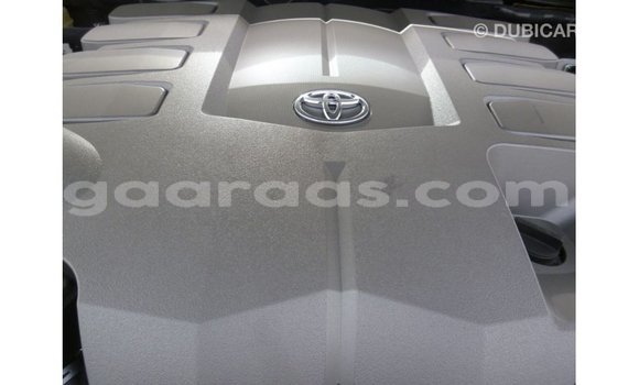 Acheter Import Voiture Toyota Land Cruiser Noir à Import - Dubai, Dakar Acheter Import Voiture Toyota Land Cruiser Noir à Import - Dubai, Dakar