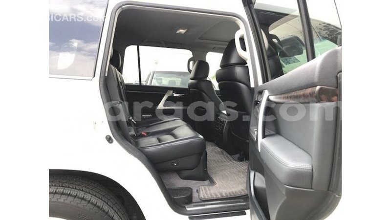 Big with watermark toyota land cruiser dakar import dubai 4974