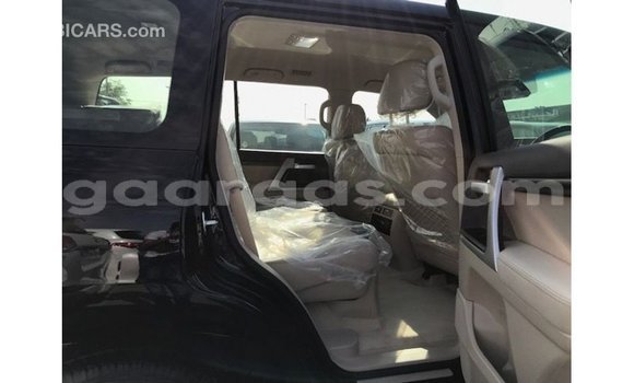 Buy Import Toyota Land Cruiser Black Car in Import - Dubai in Dakar Buy Import Toyota Land Cruiser Black Car in Import - Dubai in Dakar