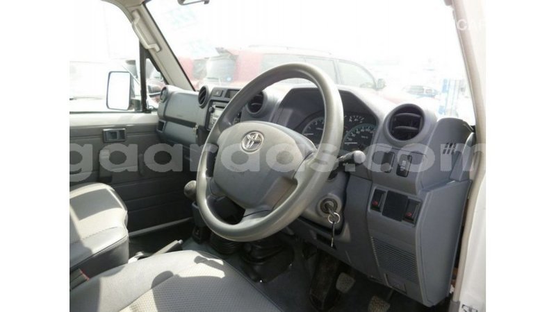 Big with watermark toyota land cruiser dakar import dubai 4997