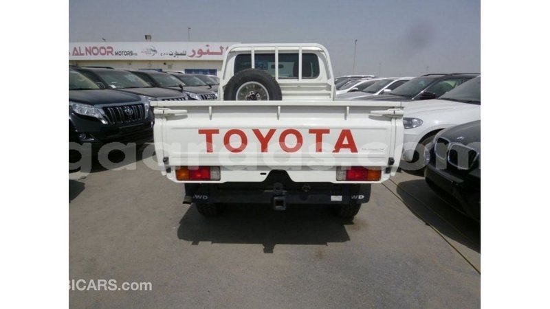 Big with watermark toyota land cruiser dakar import dubai 4997