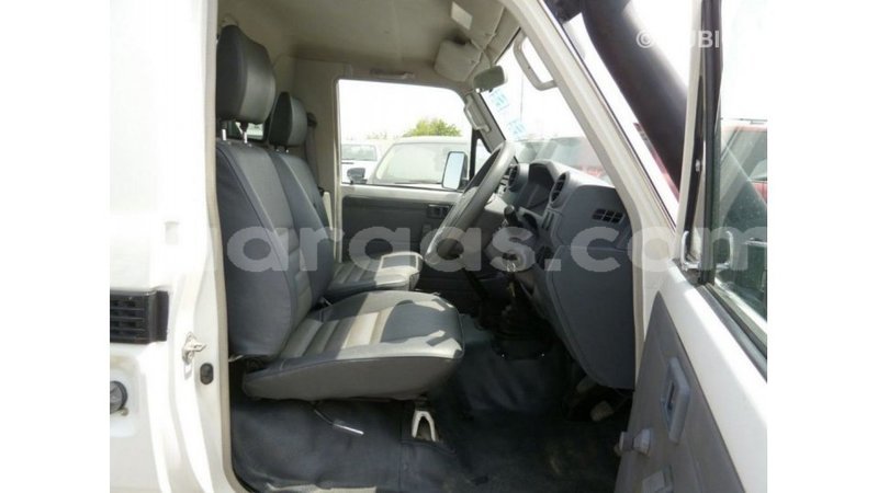 Big with watermark toyota land cruiser dakar import dubai 4997