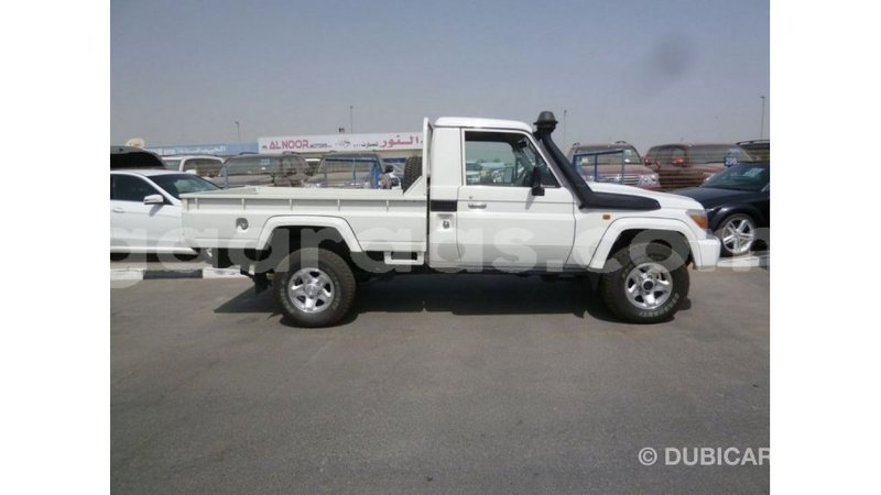 Big with watermark toyota land cruiser dakar import dubai 4997