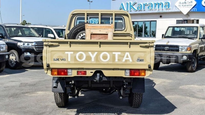 Big with watermark toyota land cruiser dakar import dubai 5003