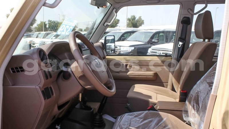 Big with watermark toyota land cruiser dakar import dubai 5013