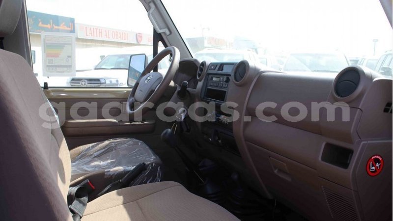 Big with watermark toyota land cruiser dakar import dubai 5026