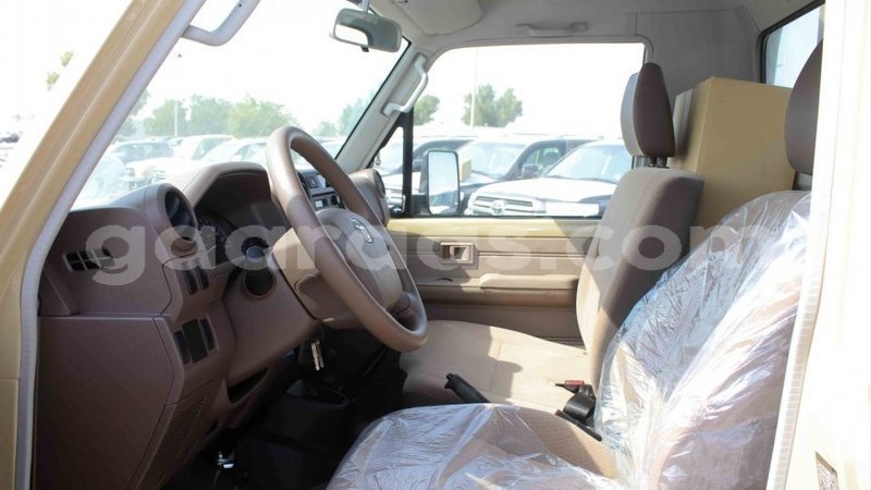 Big with watermark toyota land cruiser dakar import dubai 5026