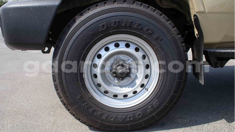 Big with watermark toyota land cruiser dakar import dubai 5026