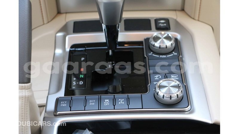 Big with watermark toyota land cruiser dakar import dubai 5036