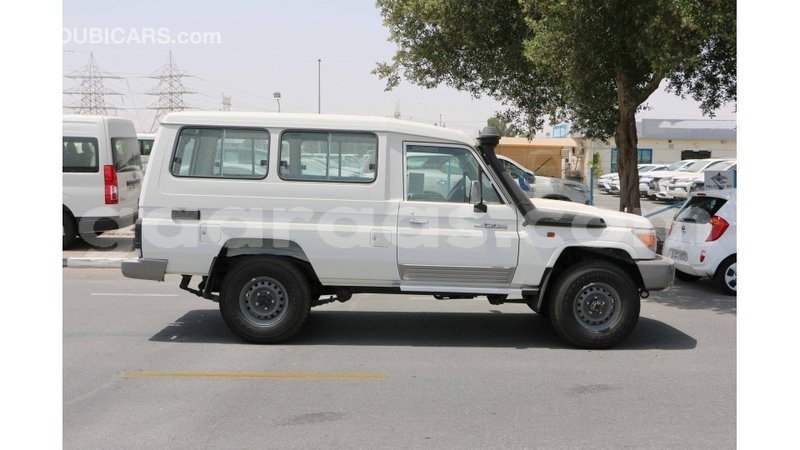 Big with watermark toyota land cruiser dakar import dubai 5039