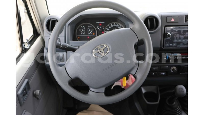 Big with watermark toyota land cruiser dakar import dubai 5039