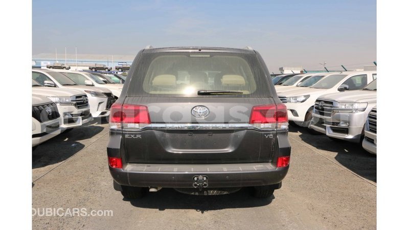 Big with watermark toyota land cruiser dakar import dubai 5042