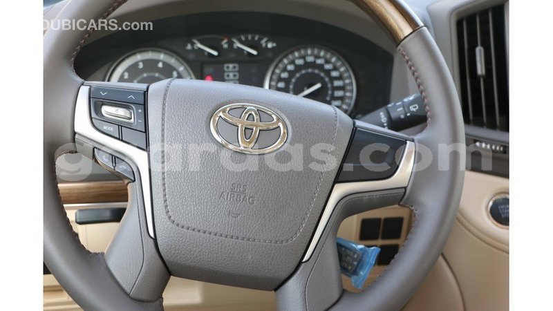 Big with watermark toyota land cruiser dakar import dubai 5042