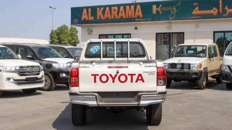 Big with watermark toyota hilux dakar import dubai 5044