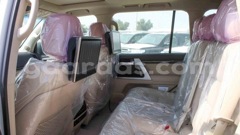 Big with watermark toyota land cruiser dakar import dubai 5051