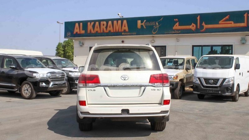 Big with watermark toyota land cruiser dakar import dubai 5051