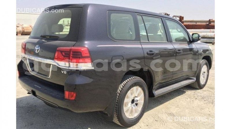 Big with watermark toyota land cruiser dakar import dubai 5052