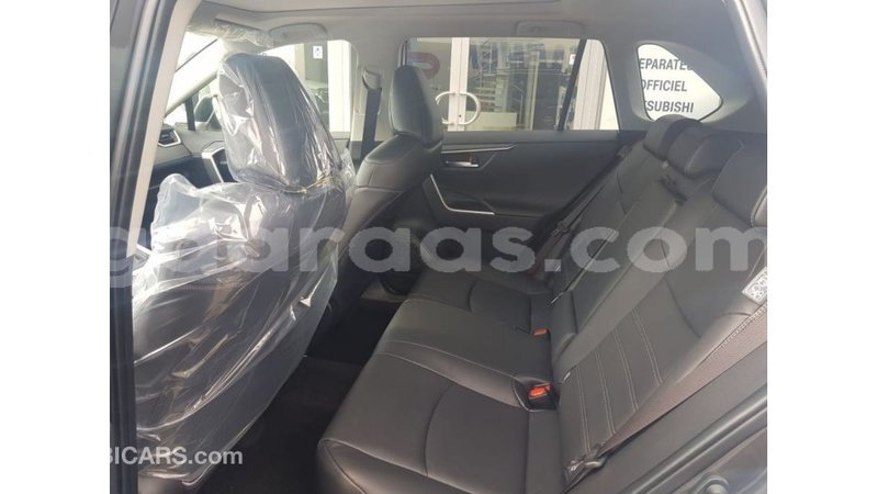 Big with watermark toyota 4runner dakar import dubai 5066