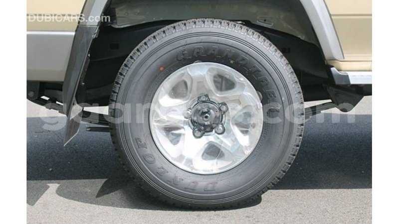 Big with watermark toyota land cruiser dakar import dubai 5084