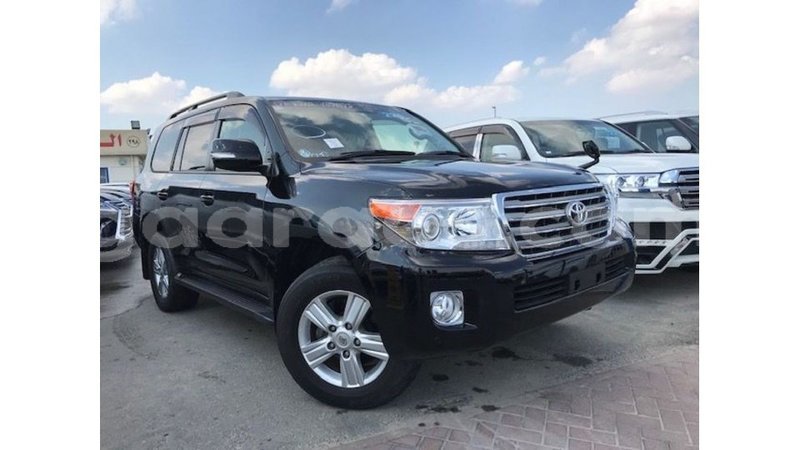 Big with watermark toyota land cruiser dakar import dubai 5097