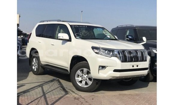 Acheter Import Voiture Toyota Prado Blanc à Import - Dubai, Dakar Acheter Import Voiture Toyota Prado Blanc à Import - Dubai, Dakar