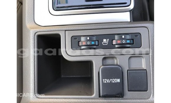 Acheter Import Voiture Toyota Prado Blanc à Import - Dubai, Dakar Acheter Import Voiture Toyota Prado Blanc à Import - Dubai, Dakar