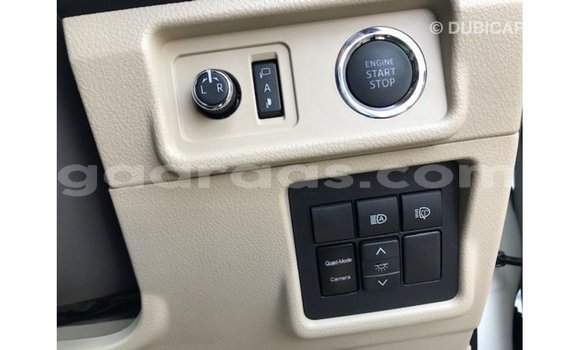 Acheter Import Voiture Toyota Prado Blanc à Import - Dubai, Dakar Acheter Import Voiture Toyota Prado Blanc à Import - Dubai, Dakar