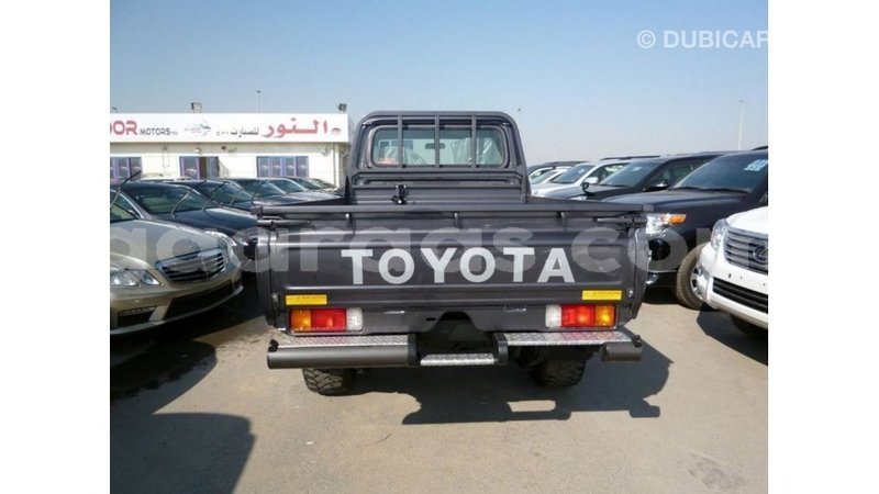 Big with watermark toyota land cruiser dakar import dubai 5109