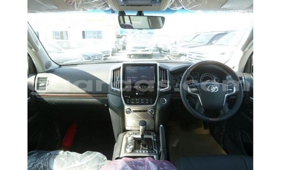 Buy Import Toyota Land Cruiser Black Car in Import - Dubai in Dakar Buy Import Toyota Land Cruiser Black Car in Import - Dubai in Dakar