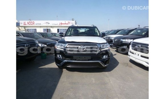 Buy Import Toyota Land Cruiser Black Car in Import - Dubai in Dakar Buy Import Toyota Land Cruiser Black Car in Import - Dubai in Dakar