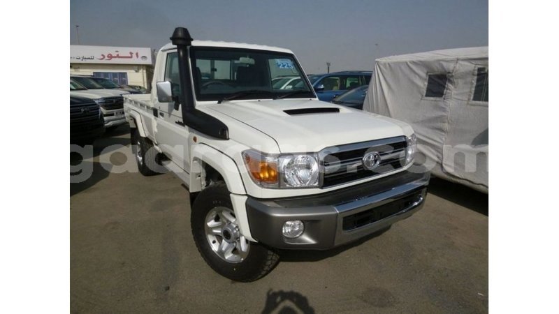 Big with watermark toyota land cruiser dakar import dubai 5130