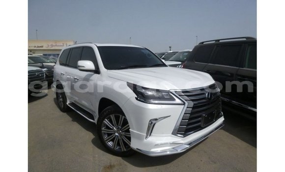 Acheter Import Voiture Lexus LX Blanc à Import - Dubai, Dakar Acheter Import Voiture Lexus LX Blanc à Import - Dubai, Dakar