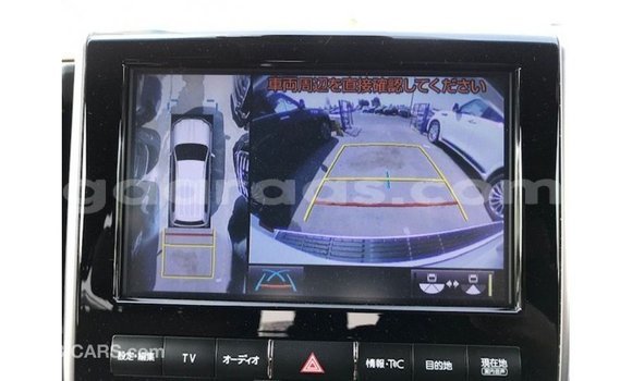 Acheter Import Voiture Toyota Land Cruiser Blanc à Import - Dubai, Dakar Acheter Import Voiture Toyota Land Cruiser Blanc à Import - Dubai, Dakar