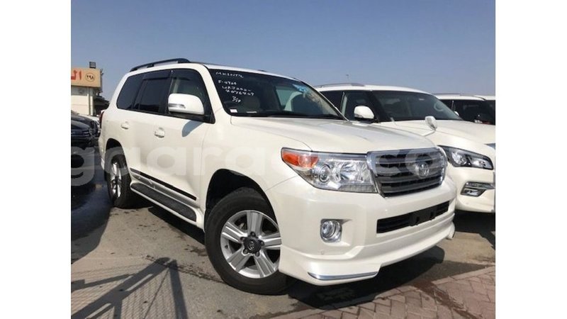 Big with watermark toyota land cruiser dakar import dubai 5148