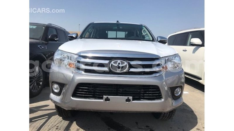 Big with watermark toyota hilux dakar import dubai 5149