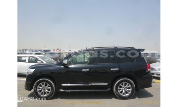 Acheter Import Voiture Toyota Land Cruiser Noir à Import - Dubai, Dakar Acheter Import Voiture Toyota Land Cruiser Noir à Import - Dubai, Dakar