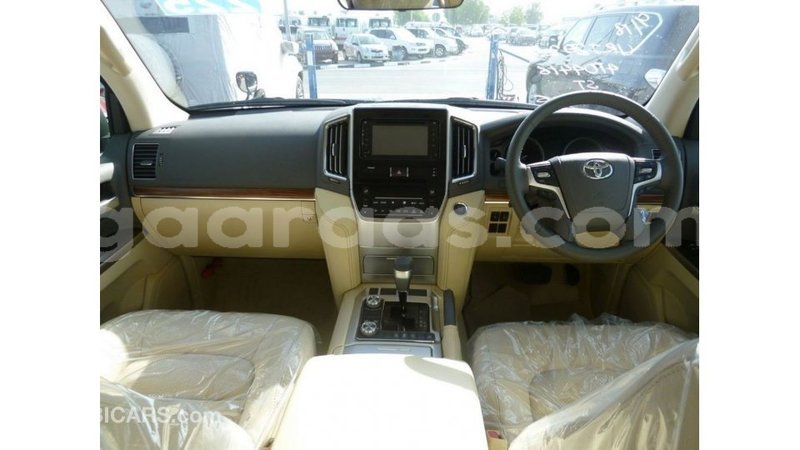 Big with watermark toyota land cruiser dakar import dubai 5163