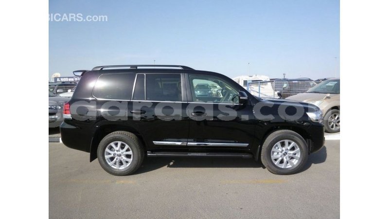 Big with watermark toyota land cruiser dakar import dubai 5163