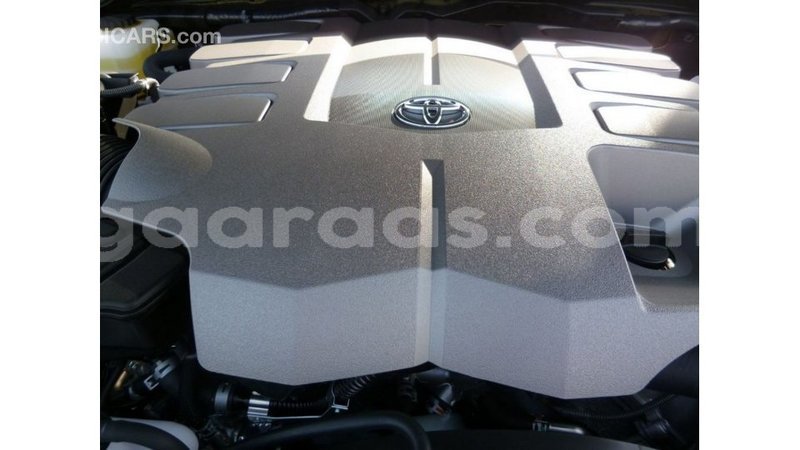 Big with watermark toyota land cruiser dakar import dubai 5163