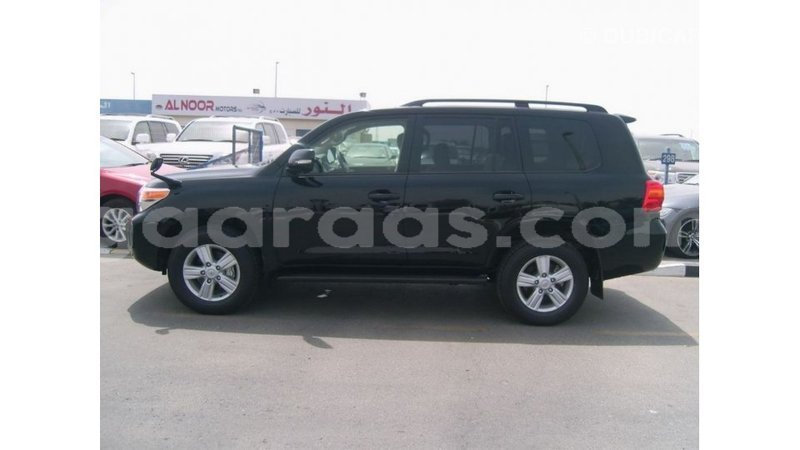 Big with watermark toyota land cruiser dakar import dubai 5165