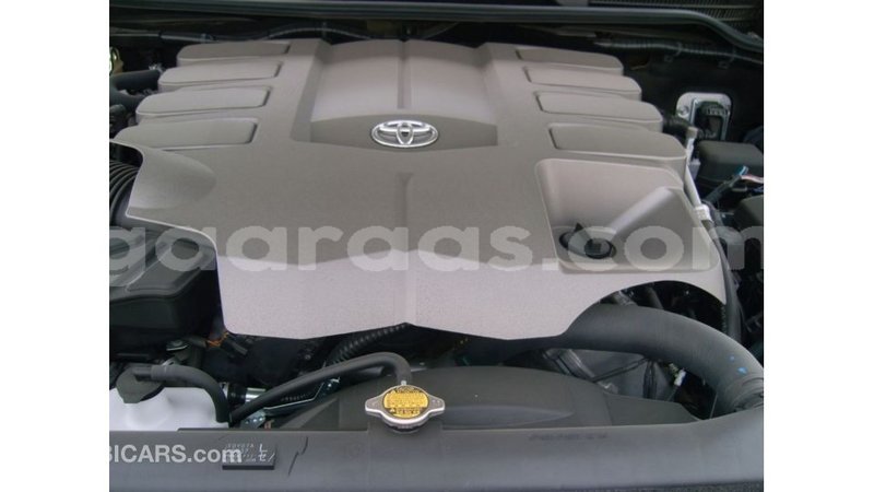 Big with watermark toyota land cruiser dakar import dubai 5165