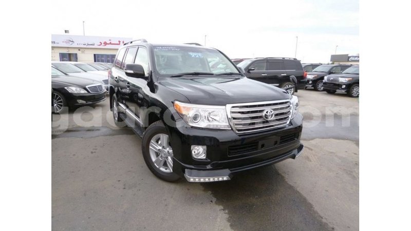 Big with watermark toyota land cruiser dakar import dubai 5166