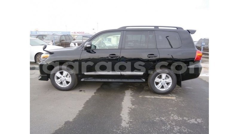 Big with watermark toyota land cruiser dakar import dubai 5166