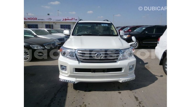 Big with watermark toyota land cruiser dakar import dubai 5167