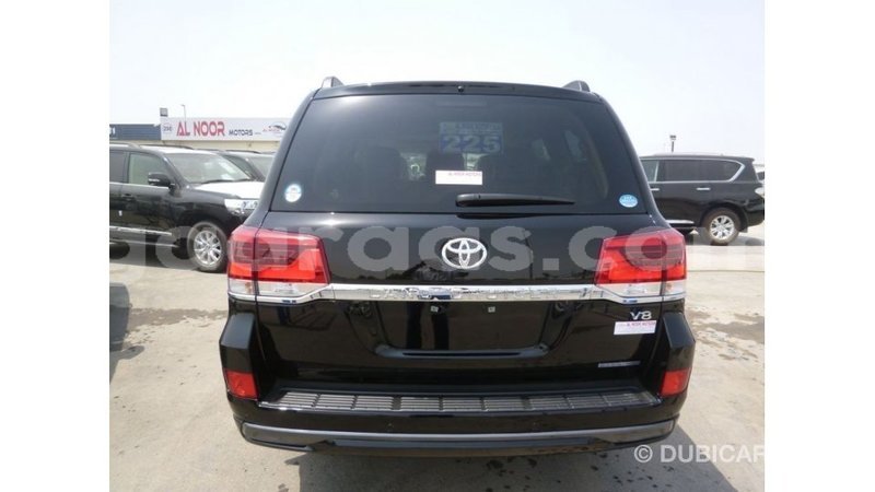 Big with watermark toyota land cruiser dakar import dubai 5171