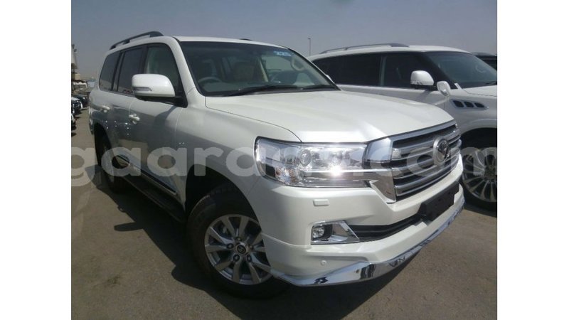 Big with watermark toyota land cruiser dakar import dubai 5173