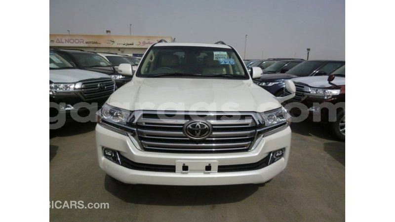 Big with watermark toyota land cruiser dakar import dubai 5174