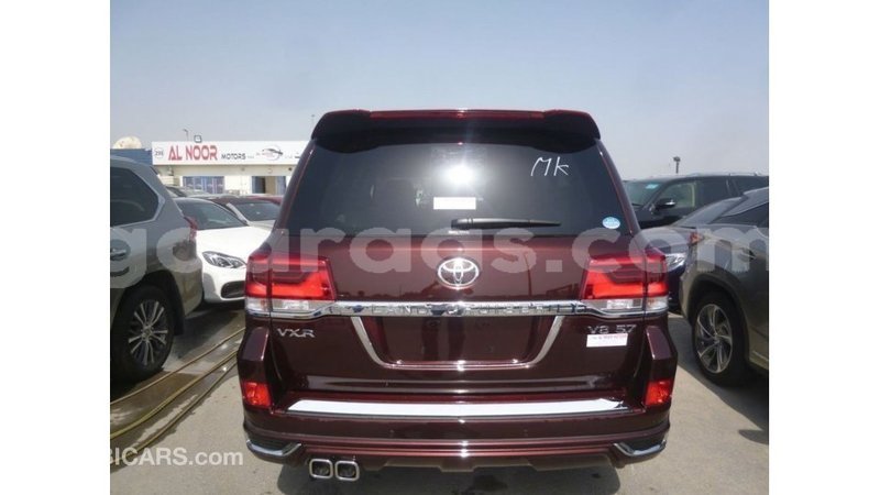 Big with watermark toyota land cruiser dakar import dubai 5177